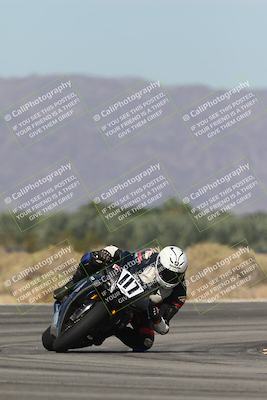 media/Oct-13-2025-Moto Forza (Mon) [[a66d839500]]/2-A Group/Session 3 (Turn 16)/